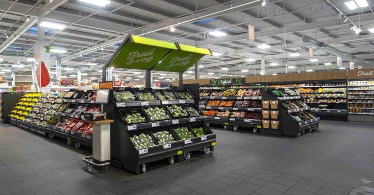 First UK Supermarket Chain to Eliminate Plastic Will Save 1,300 Tons of Plastic From Landfill